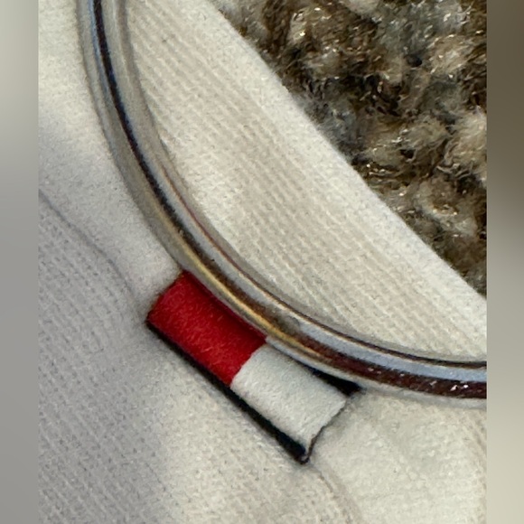 Tommy Hilfiger Women White Short Sleeve Cotton Graphic Logo T-Shirt size Medium - Picture 4 of 7